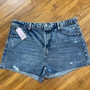 Super High-Rise Cut Off Jean Shorts